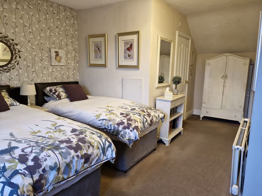 Warwick Lodge 2