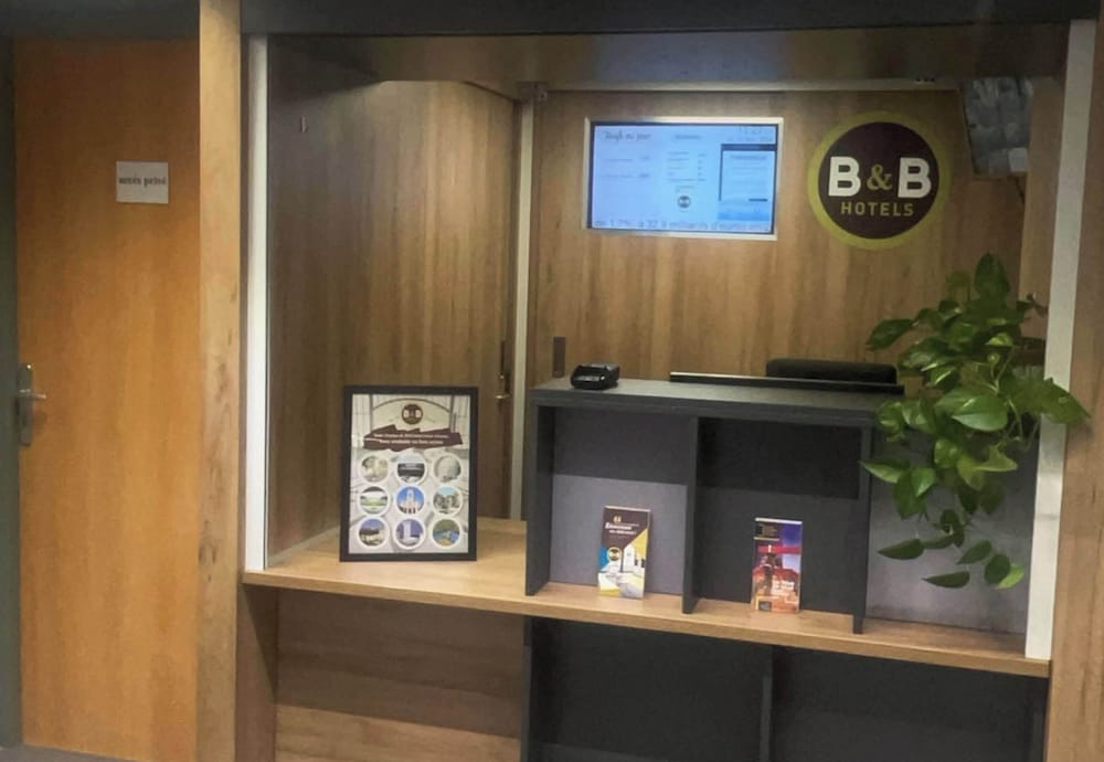 B&B HOTEL Saint-Etienne Monthieu 3