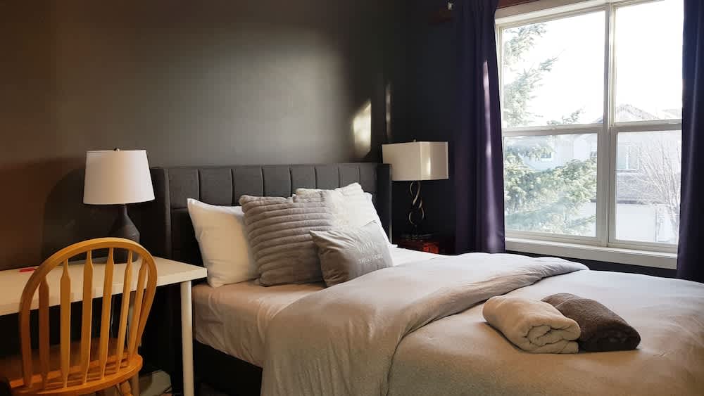 Tuscan Ridge Guesthouse Calgary West 1