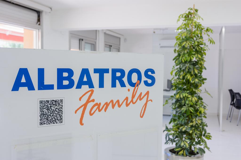 Albatros Family 5