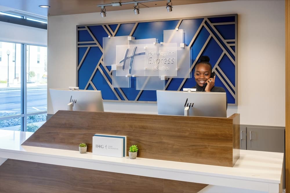 Holiday Inn Express & Suites BENSON by IHG 2