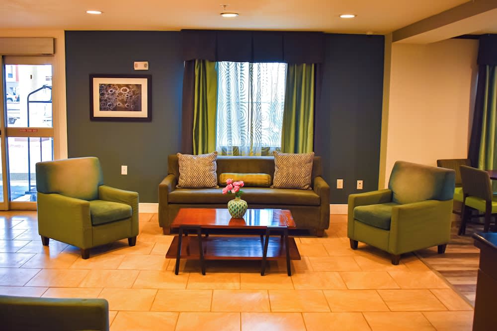 Baymont by Wyndham Midland Center 2