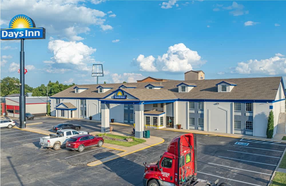 Days Inn by Wyndham Pauls Valley 1