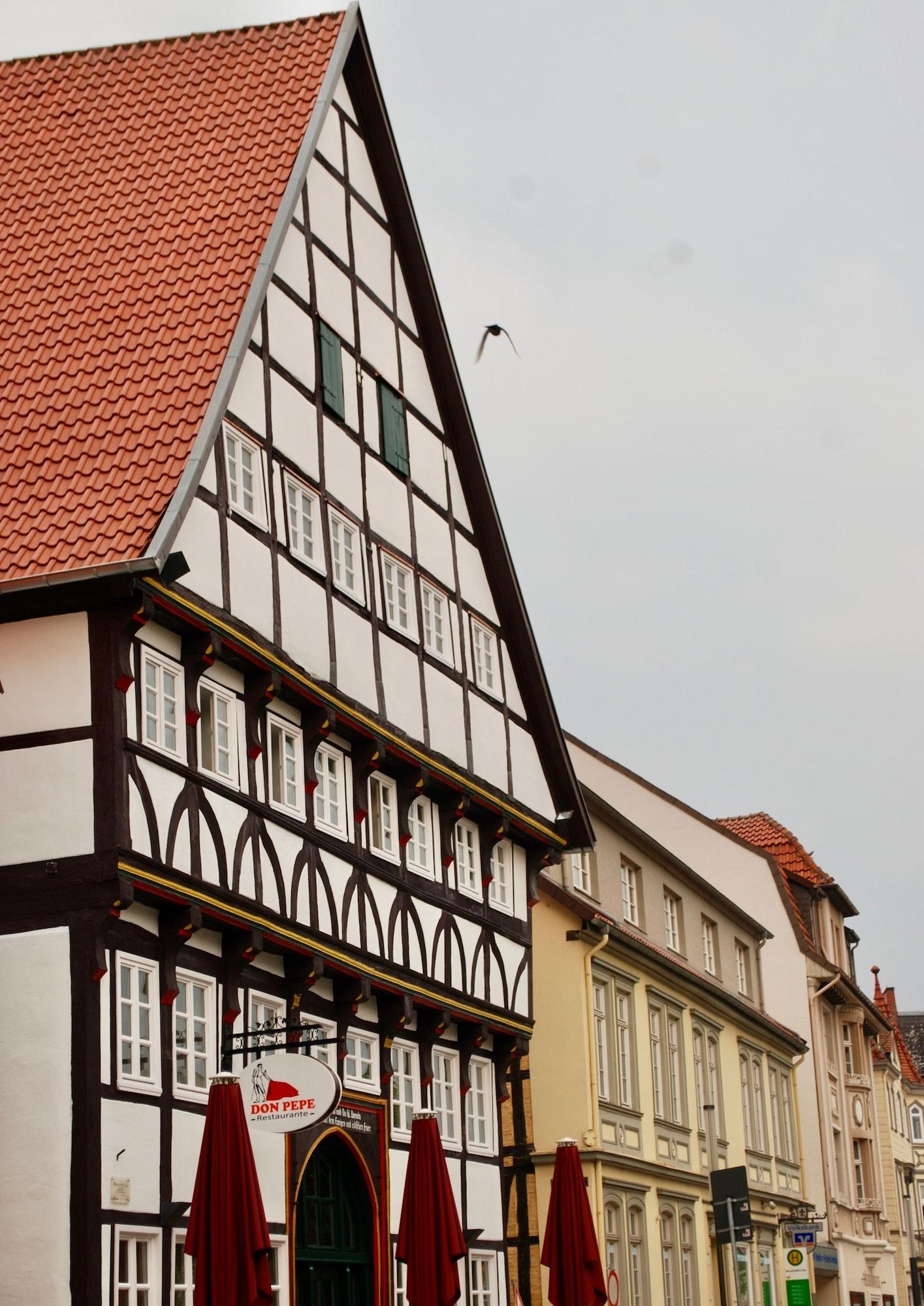 Alt Warburg 1