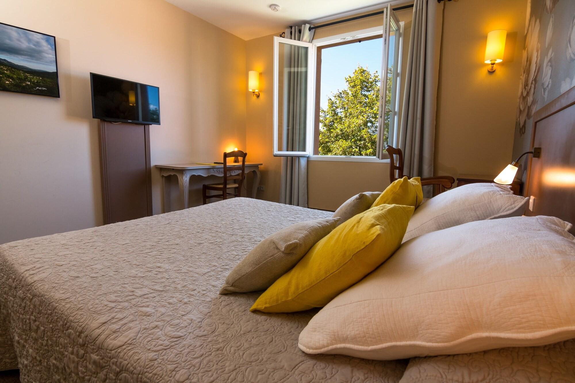 Hotel Les Restanques De Moustiers 2