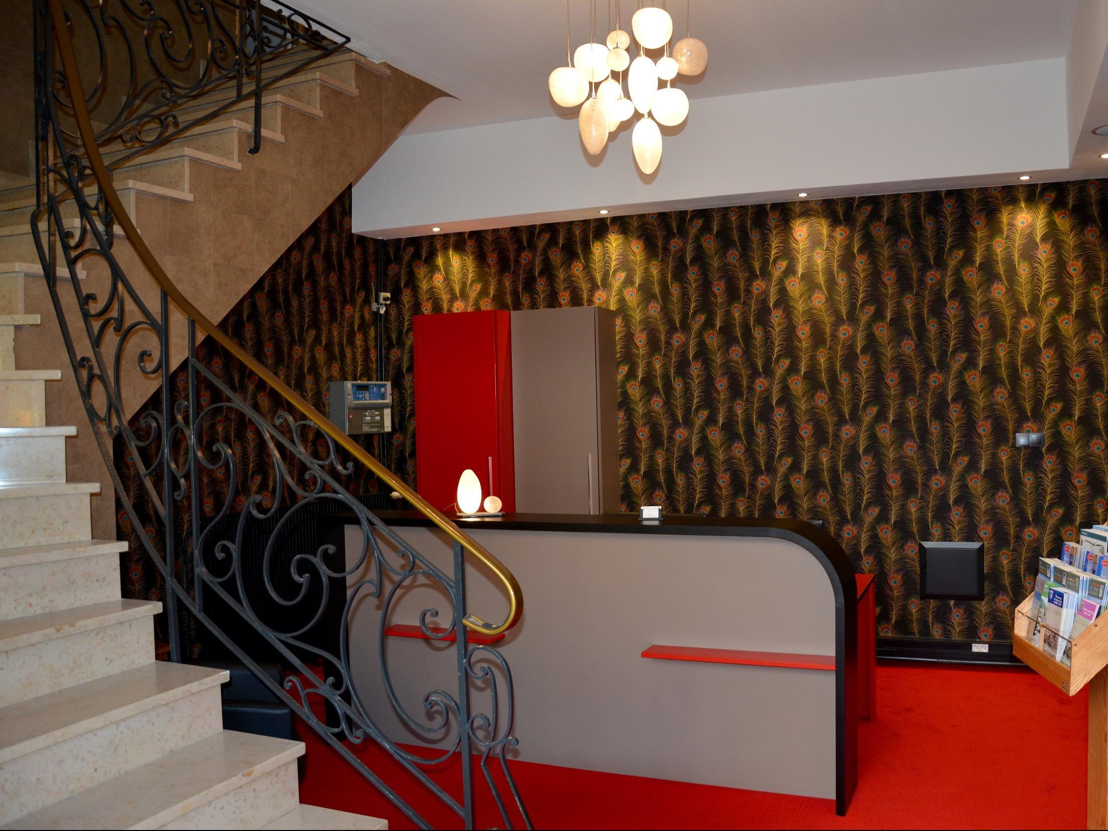 Logis Hôtel du Centre - Halte idéale en cyclotourisme avec garage à vélos clos 2