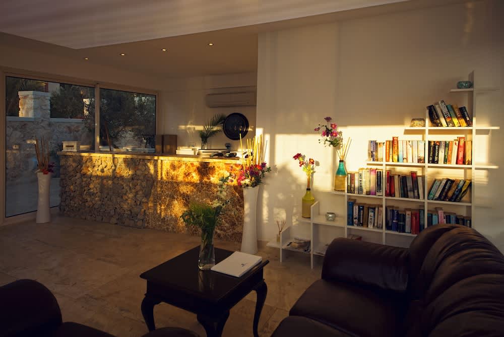 Asfiya Sea View Hotel 2