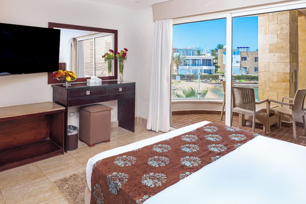 Seagull Beach Resort - Families and Couples Only 4