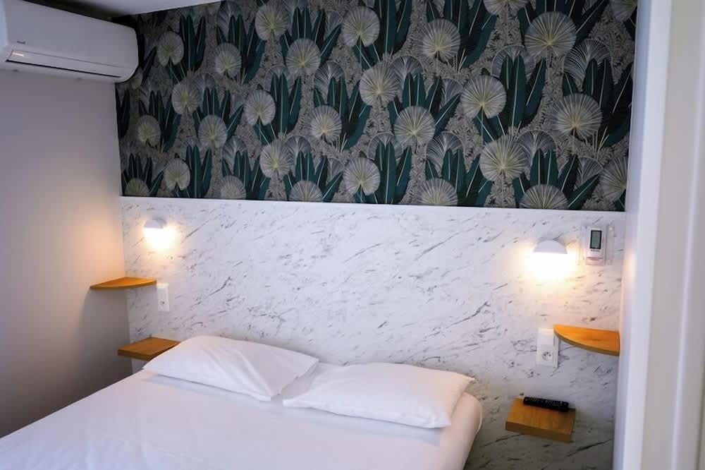 Brit Hotel Essentiel REIMS Taissy 1