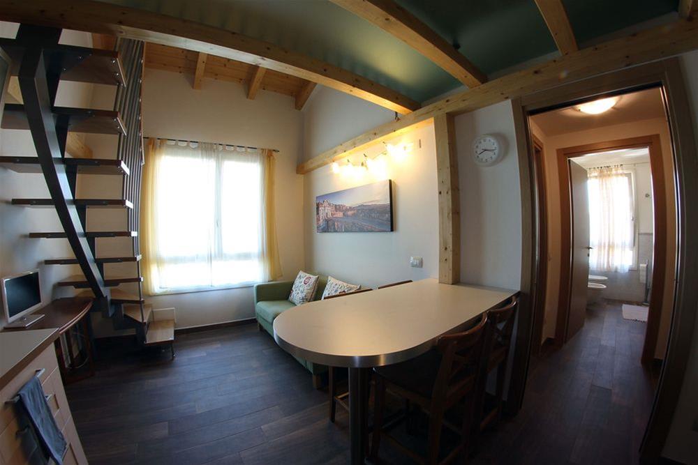 Bombyx Inn 1
