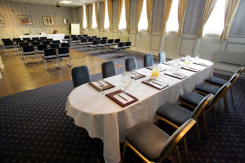 New County Hotel 1