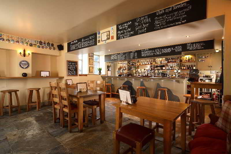 Tweedies Bar and Lodge 2