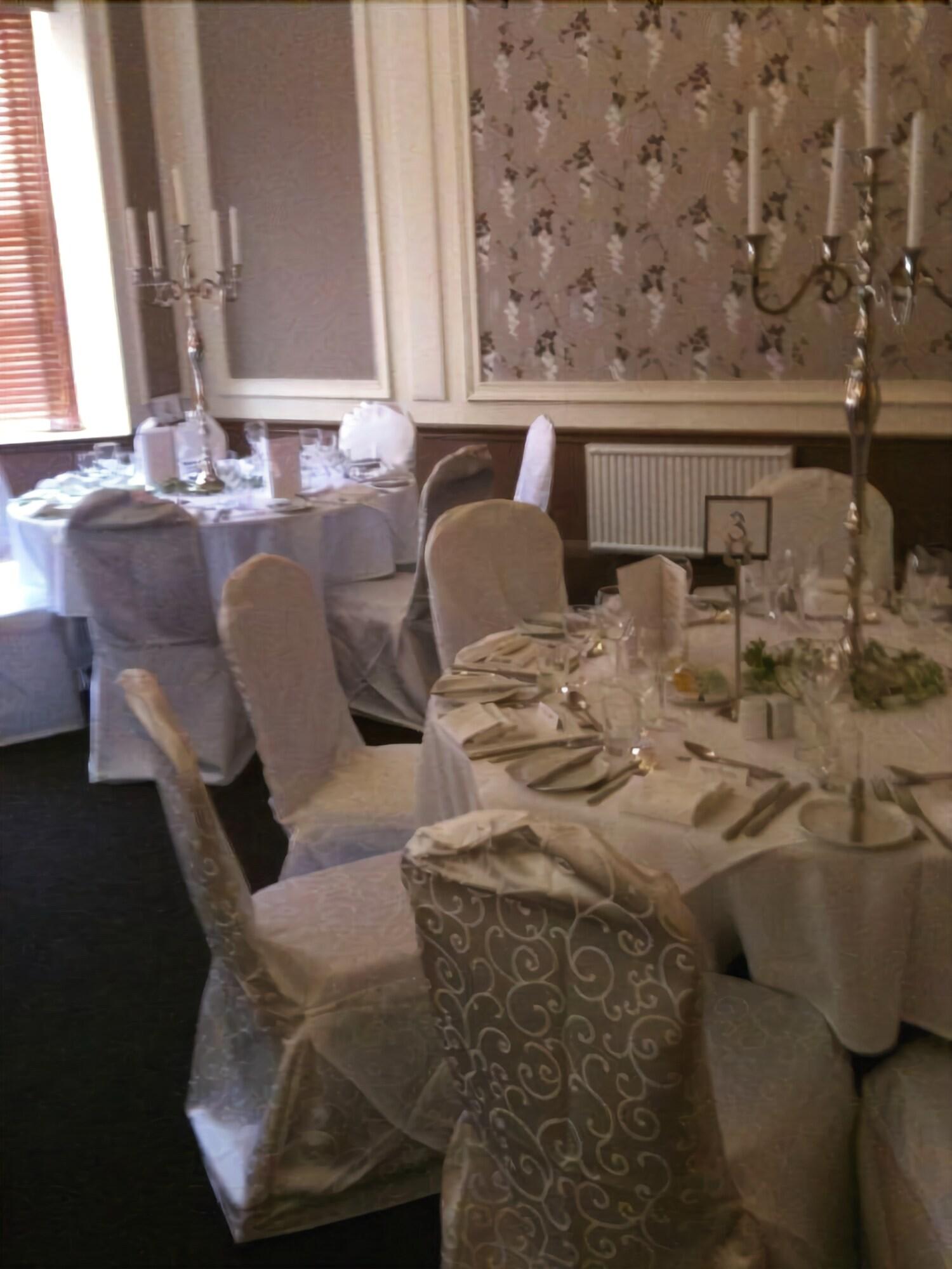 The Warwick Arms Hotel - The Coaching Inn Group 2