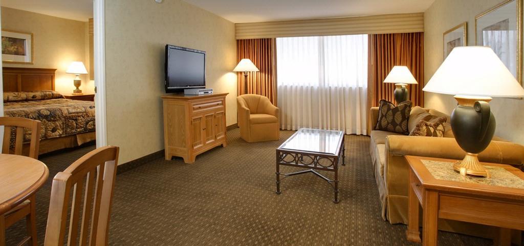 The Carriage House 4