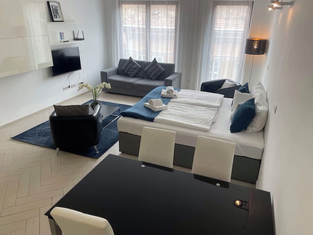 Smart Carrara Apartments 2
