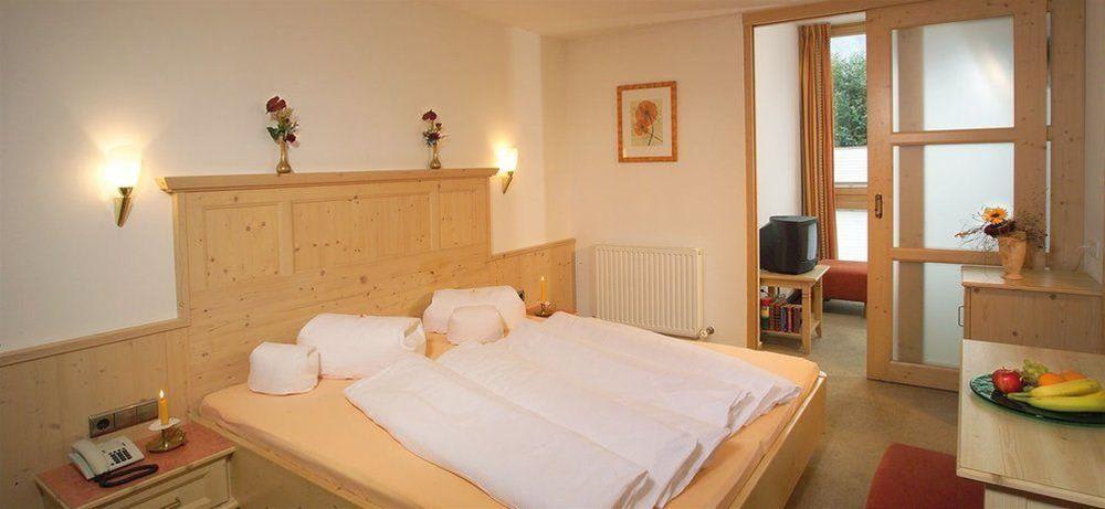 Hotel Zum Hirschen 1