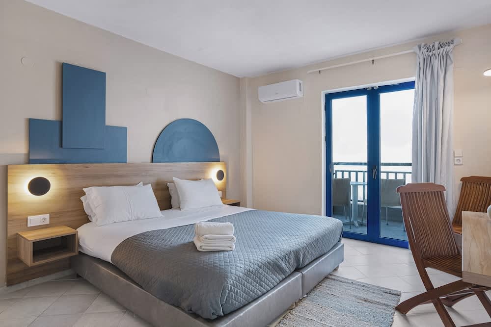 Yria Beach Hotel 2