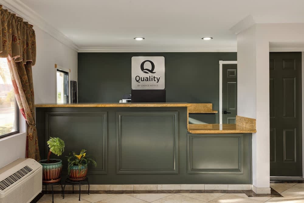 Quality Inn Lake Elsinore I-15 2