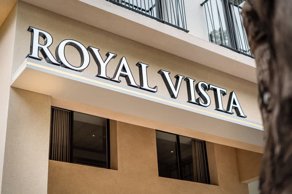 The Royal Hotel & Apartment - Phu My Hung 1