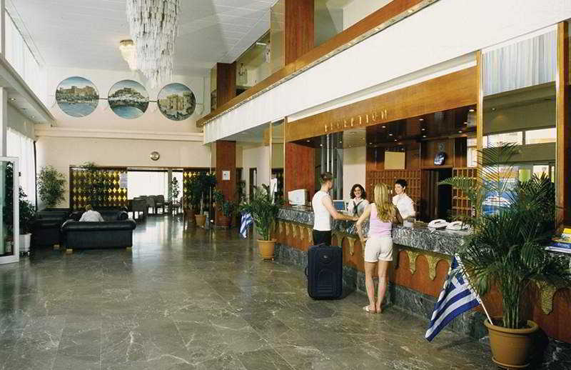 Cactus Hotel 2