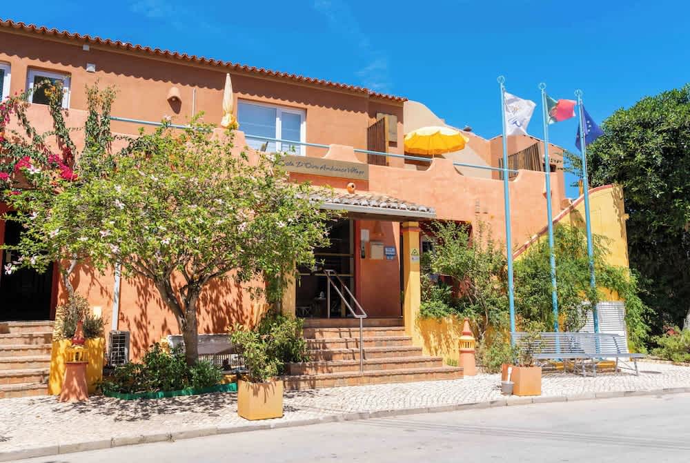 Costa d'Oiro Ambiance Village 3