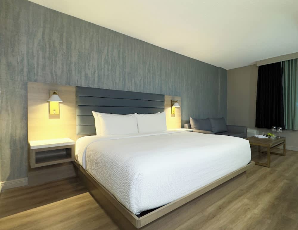 Radisson Hotel Montreal Airport 4