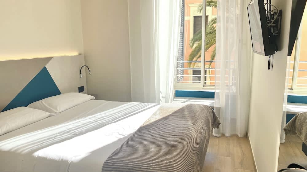 HoneyComb GuestHouse 1