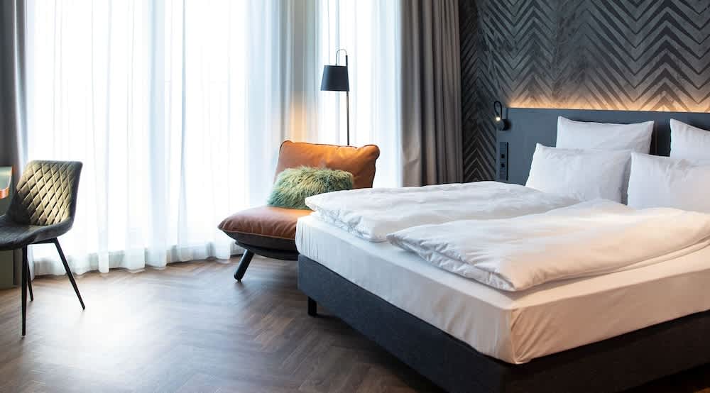LOGINN Hotel Berlin Airport 1