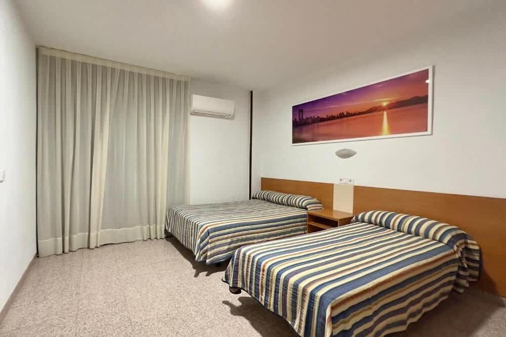 Pensión La Orozca Benidorm 4