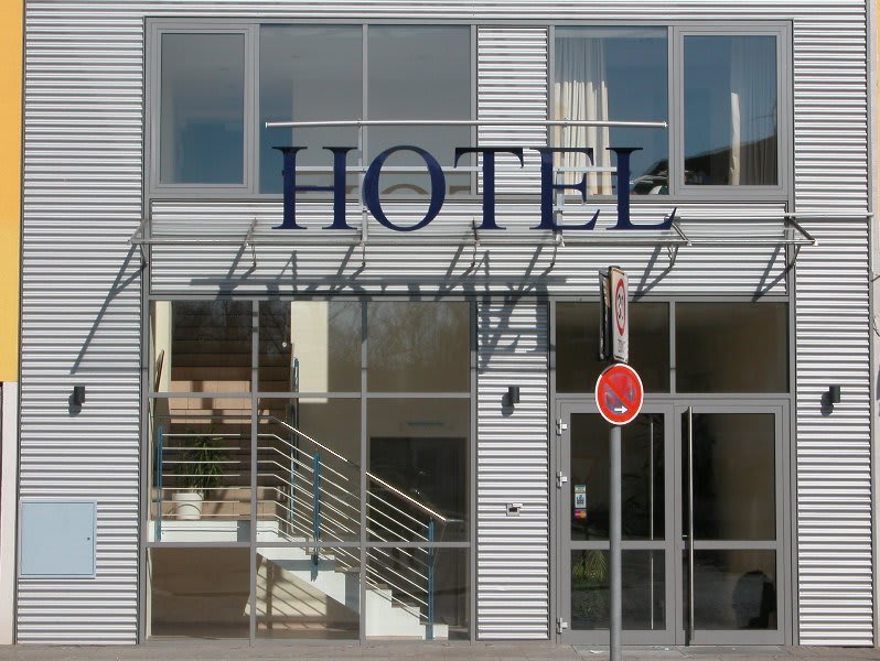 Hotel Am Segelhafen & Free Parking 1