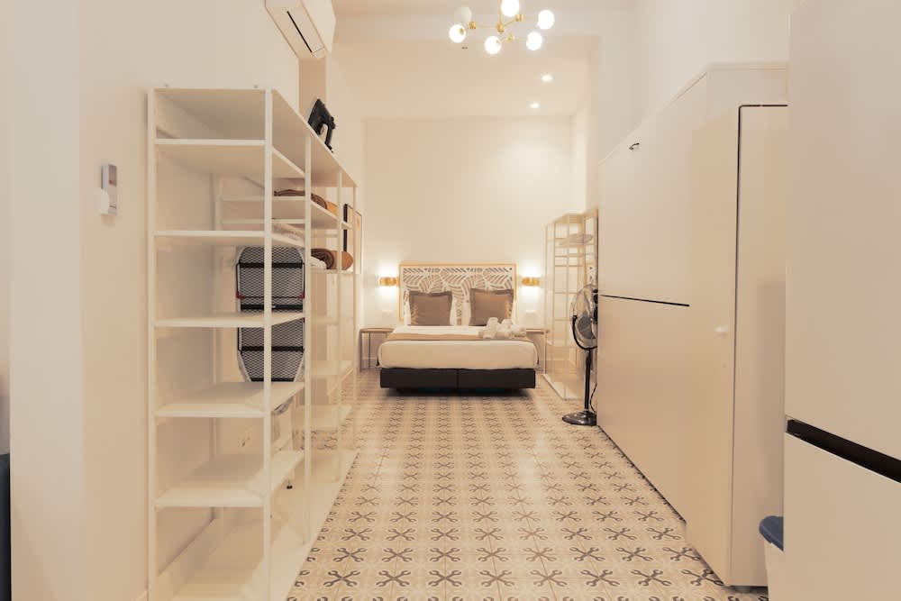 Apartamentos Teatro by Be Alicante 4