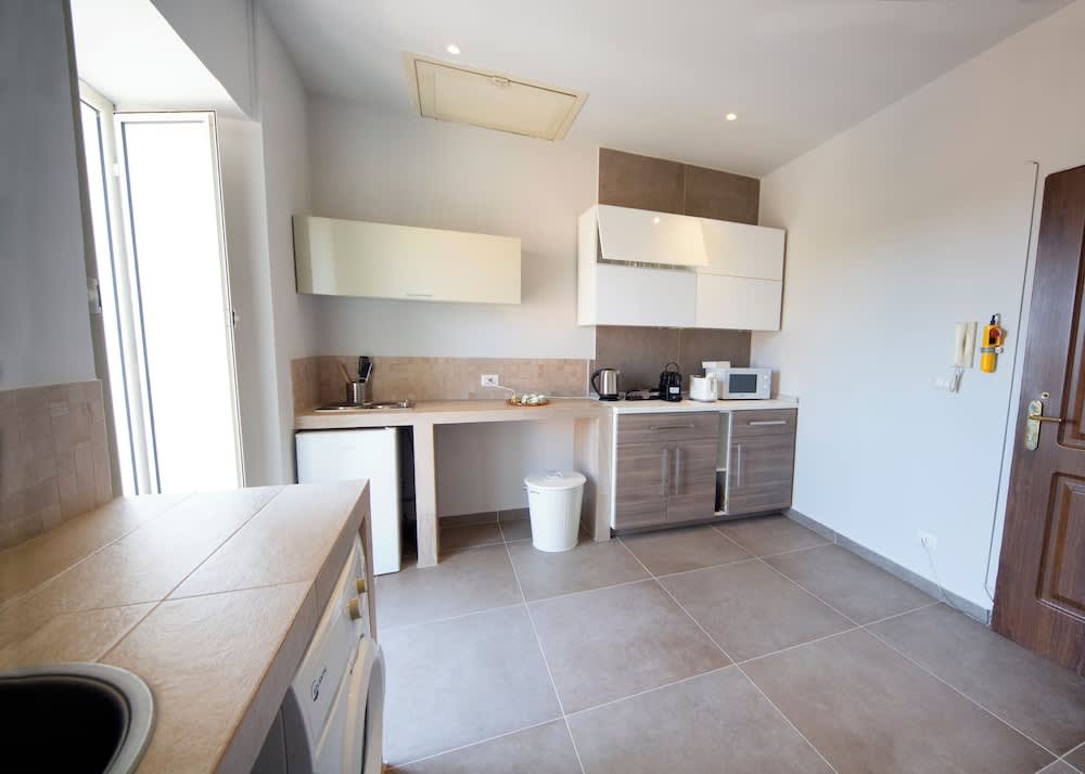 Zurria Rooms 1