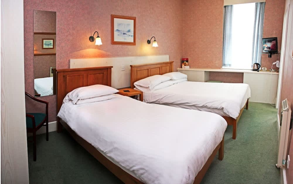 The Raven Hotel 2
