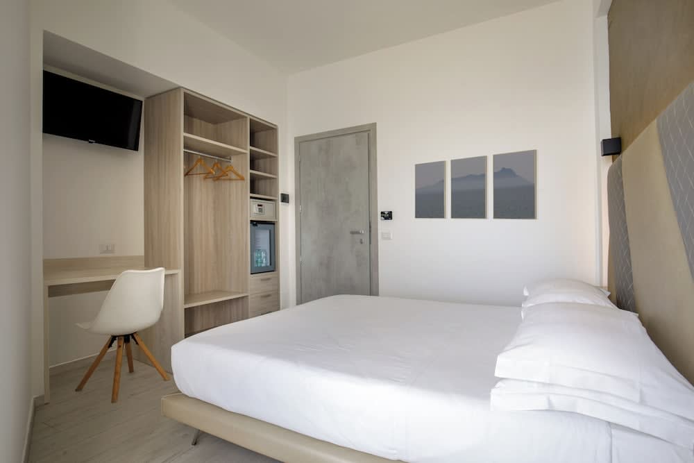 Hotel Tirreno 2