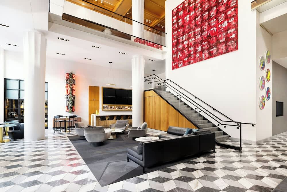 Le Méridien Columbus, The Joseph 1