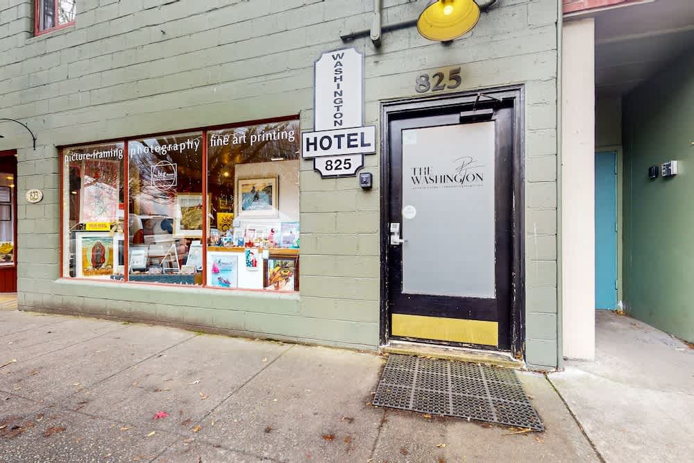 The Washington Hotel 1