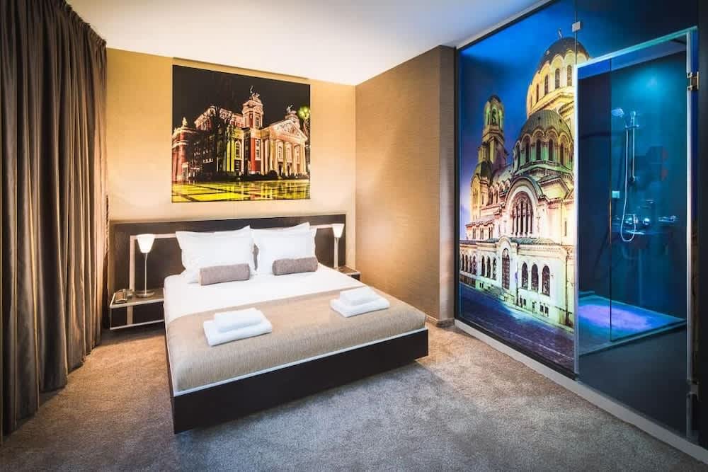 Central Point Boutique Hotel 2