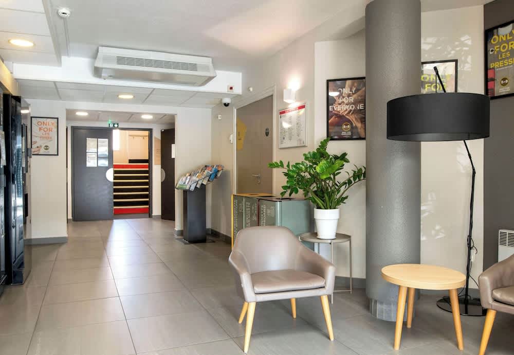 B&B HOTEL Avignon 2 4