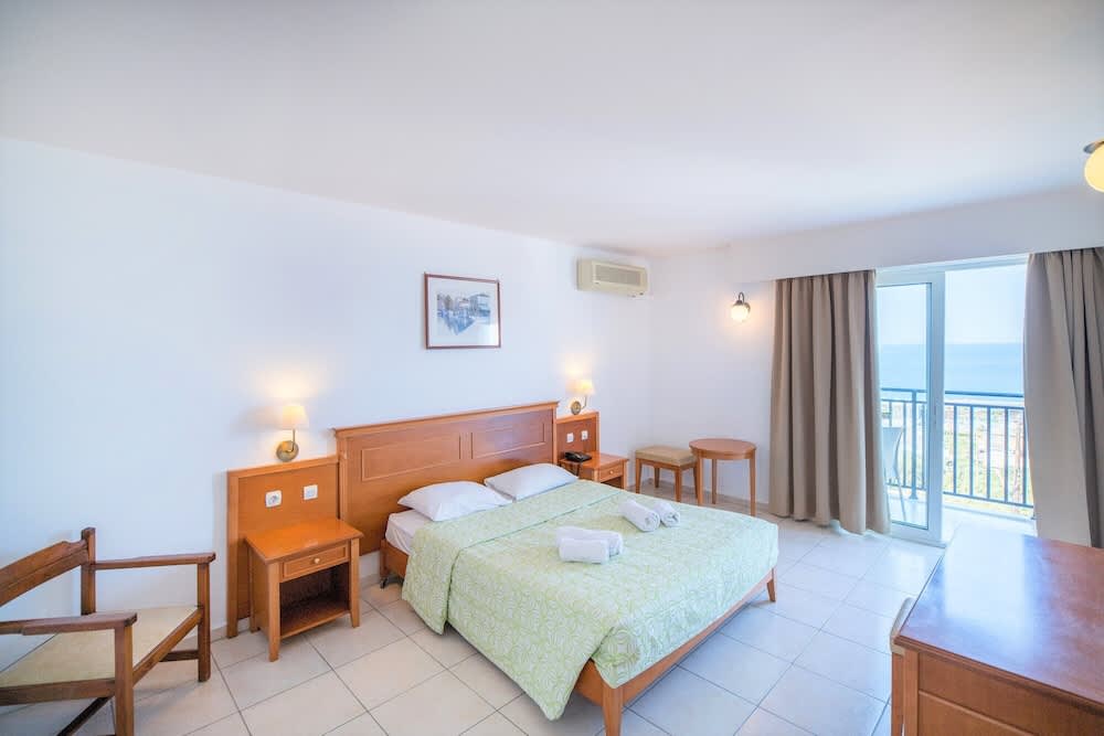 Semiramis Village Hotel 5