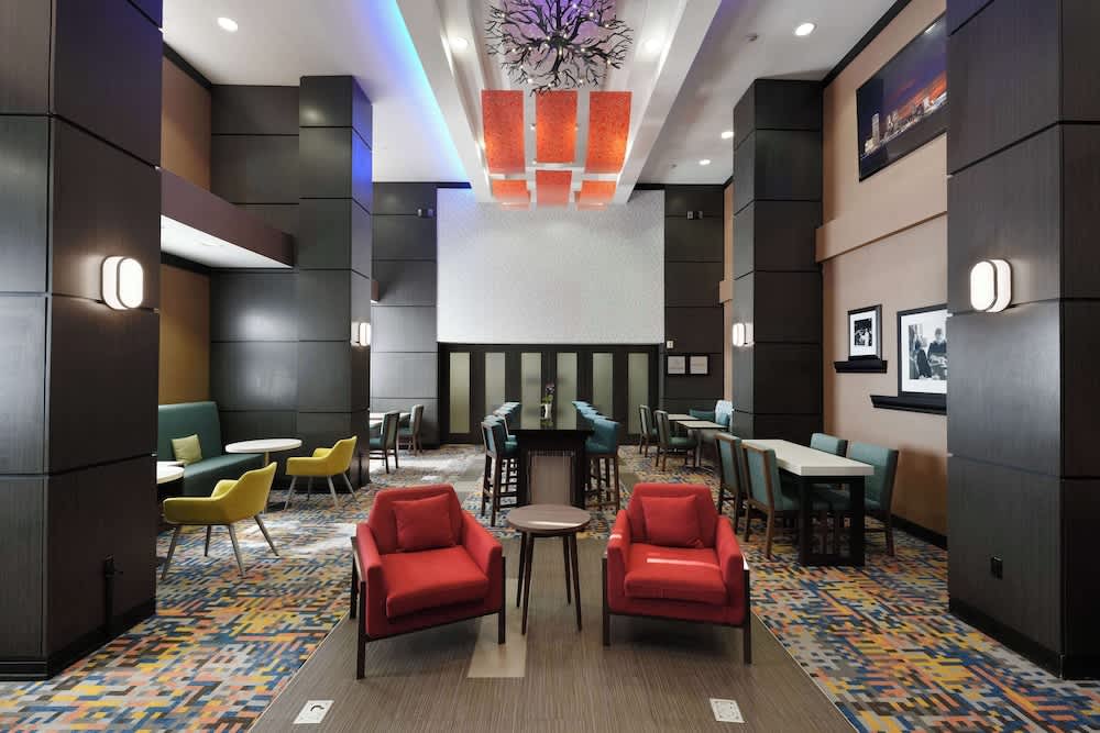Hampton Inn & Suites Tulsa/Central 2