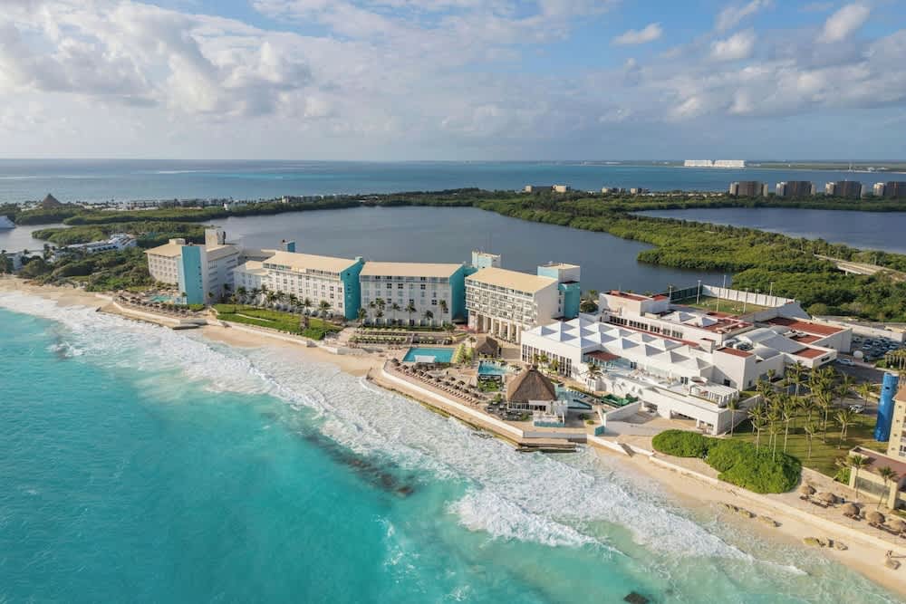 The Westin Cancun Resort Villas & Spa 1