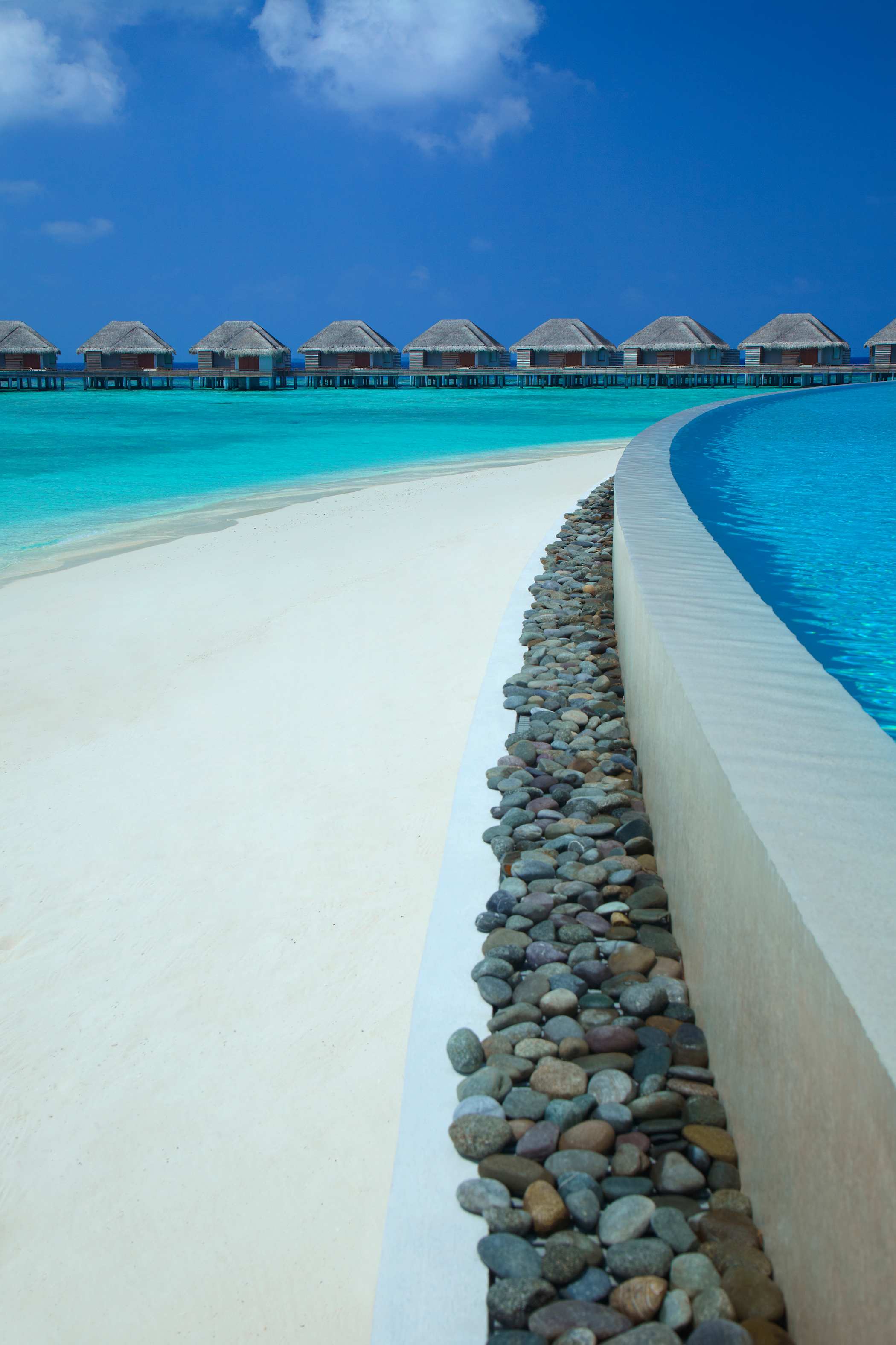 Dusit Thani Maldives - Mudhdhoo Island, Baa Atoll 1