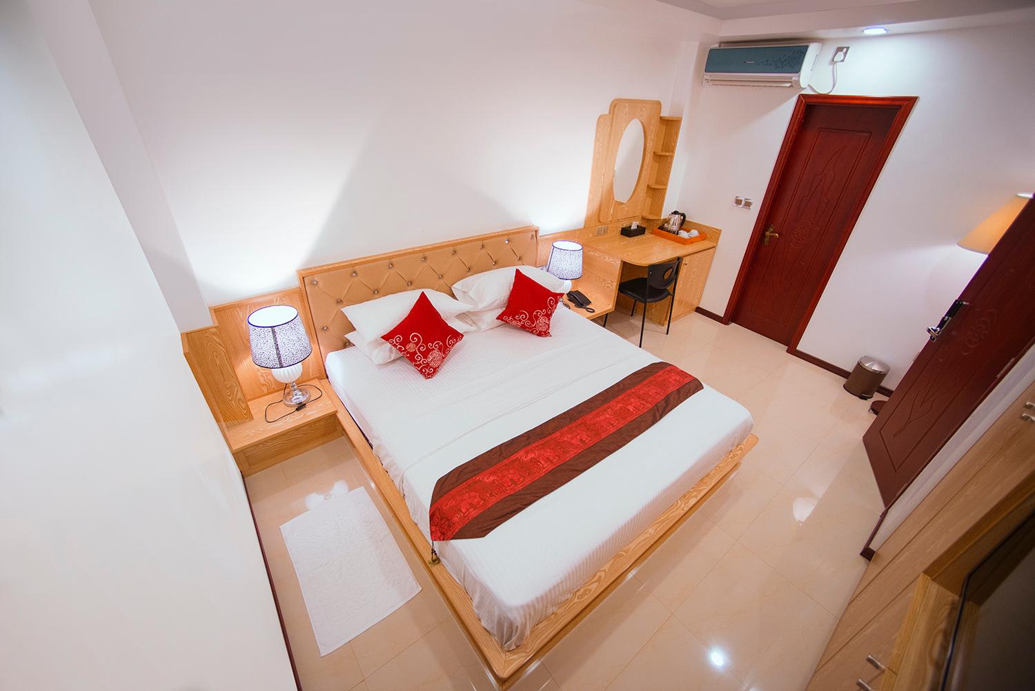 Hathaa Beach Maldives 5