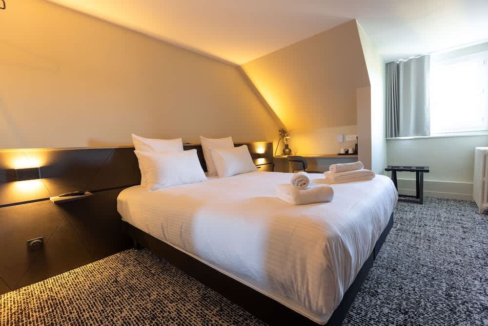 Logis Hôtel & Restaurant Le Vert Bocage 1
