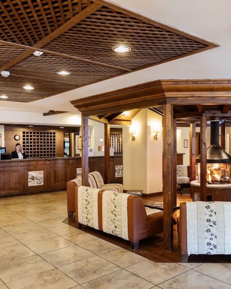 Hotel Alaska Cortina 2