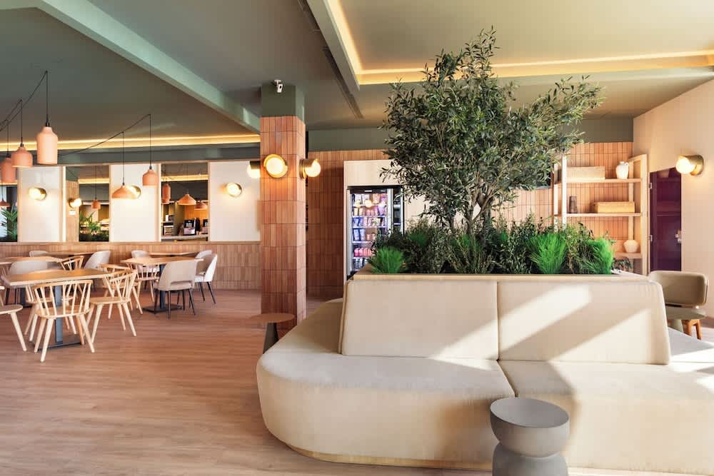 B&B HOTEL Granada 2