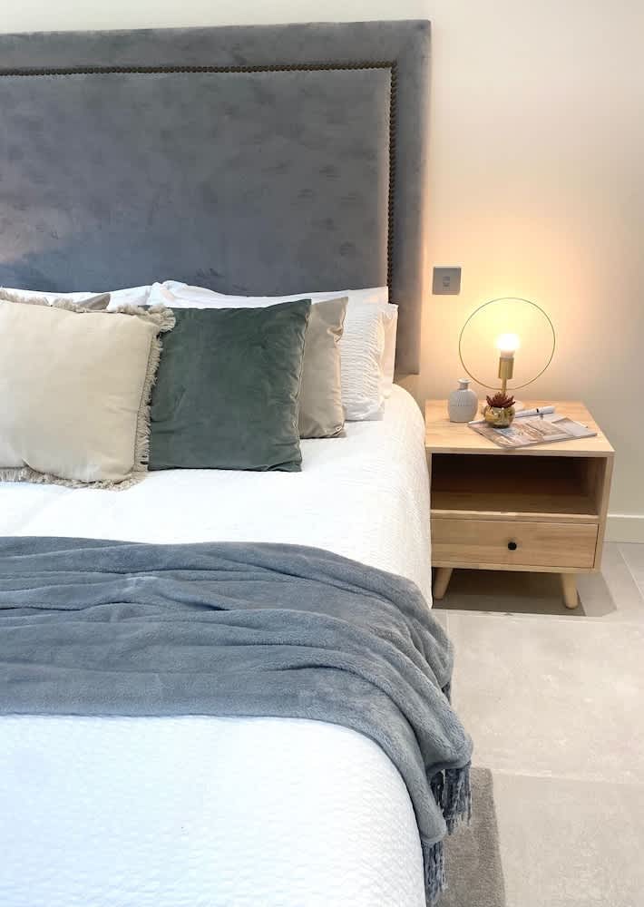 Premium Studio with Sea Views and Pool 2