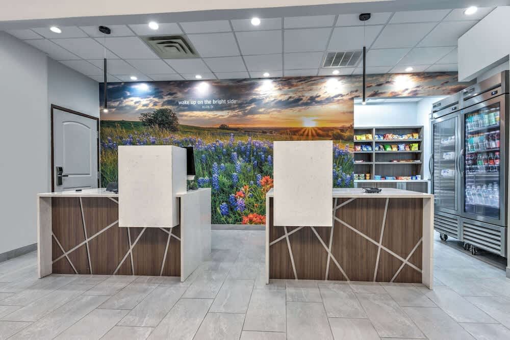 La Quinta by Wyndham Allen at The Village 2