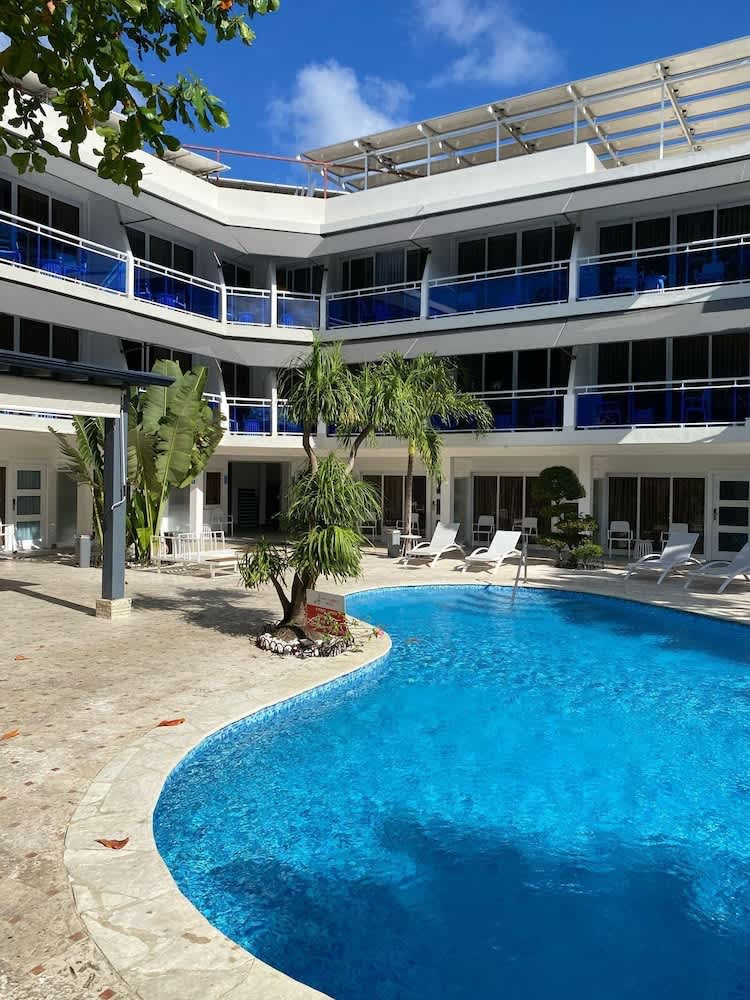 New Garden Hotel 1