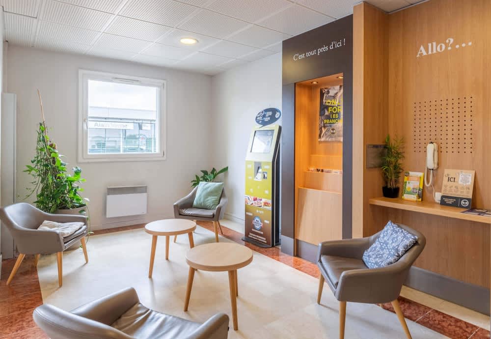 B&B HOTEL Lyon Grand Stade Meyzieu 2